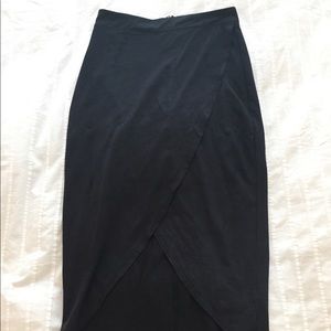 Romeo & Juliet black skirt